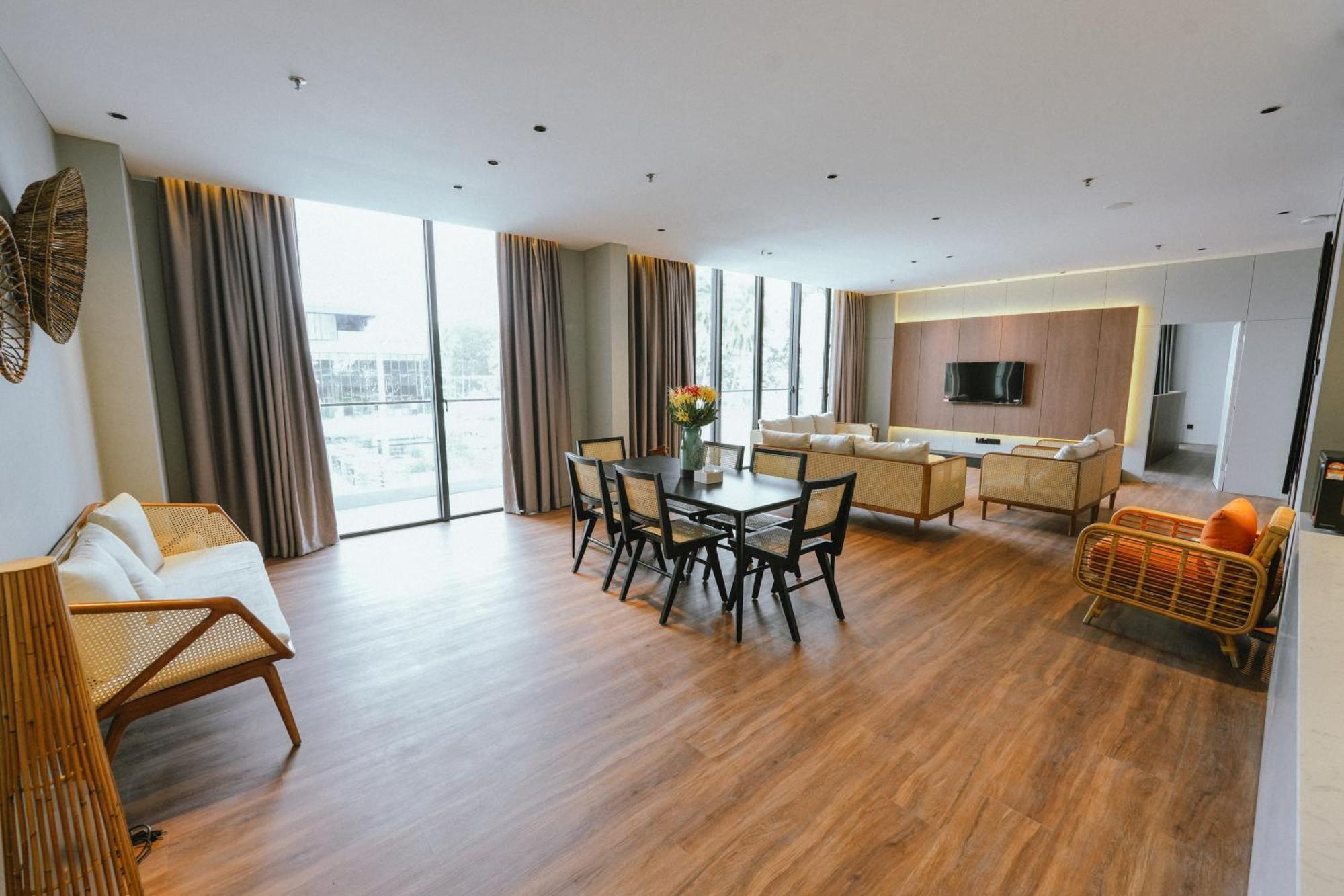 Roxy Beach Resort Sematan 外观 照片