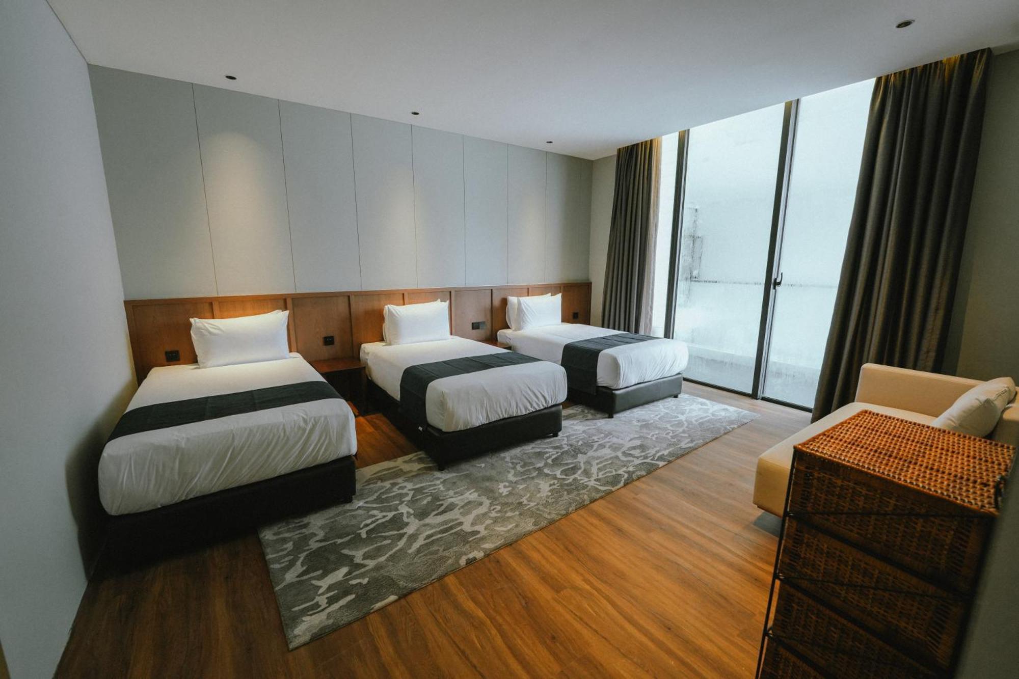 Roxy Beach Resort Sematan 外观 照片