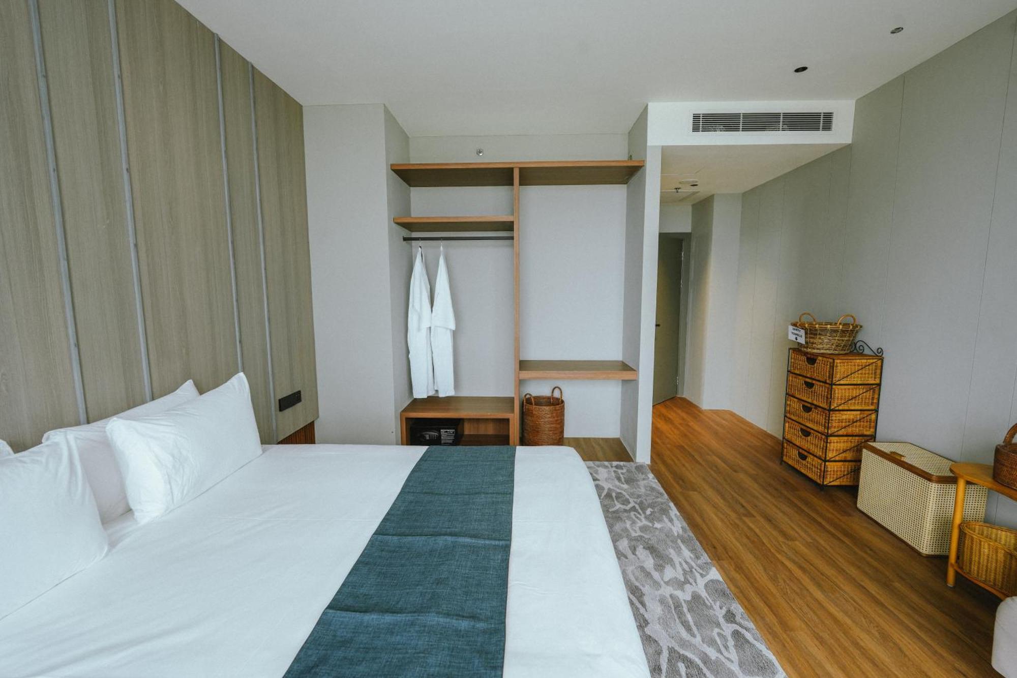 Roxy Beach Resort Sematan 外观 照片