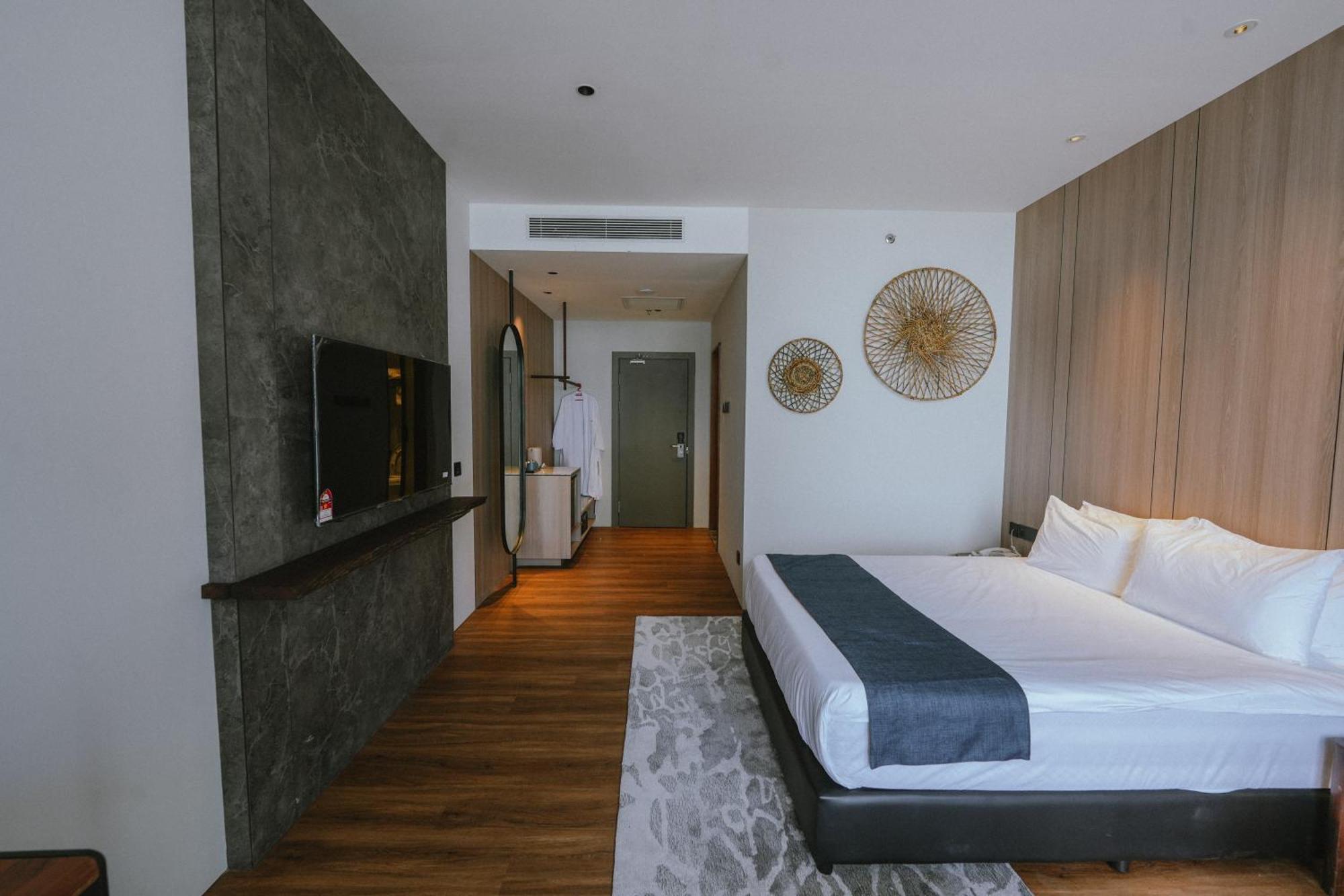 Roxy Beach Resort Sematan 外观 照片