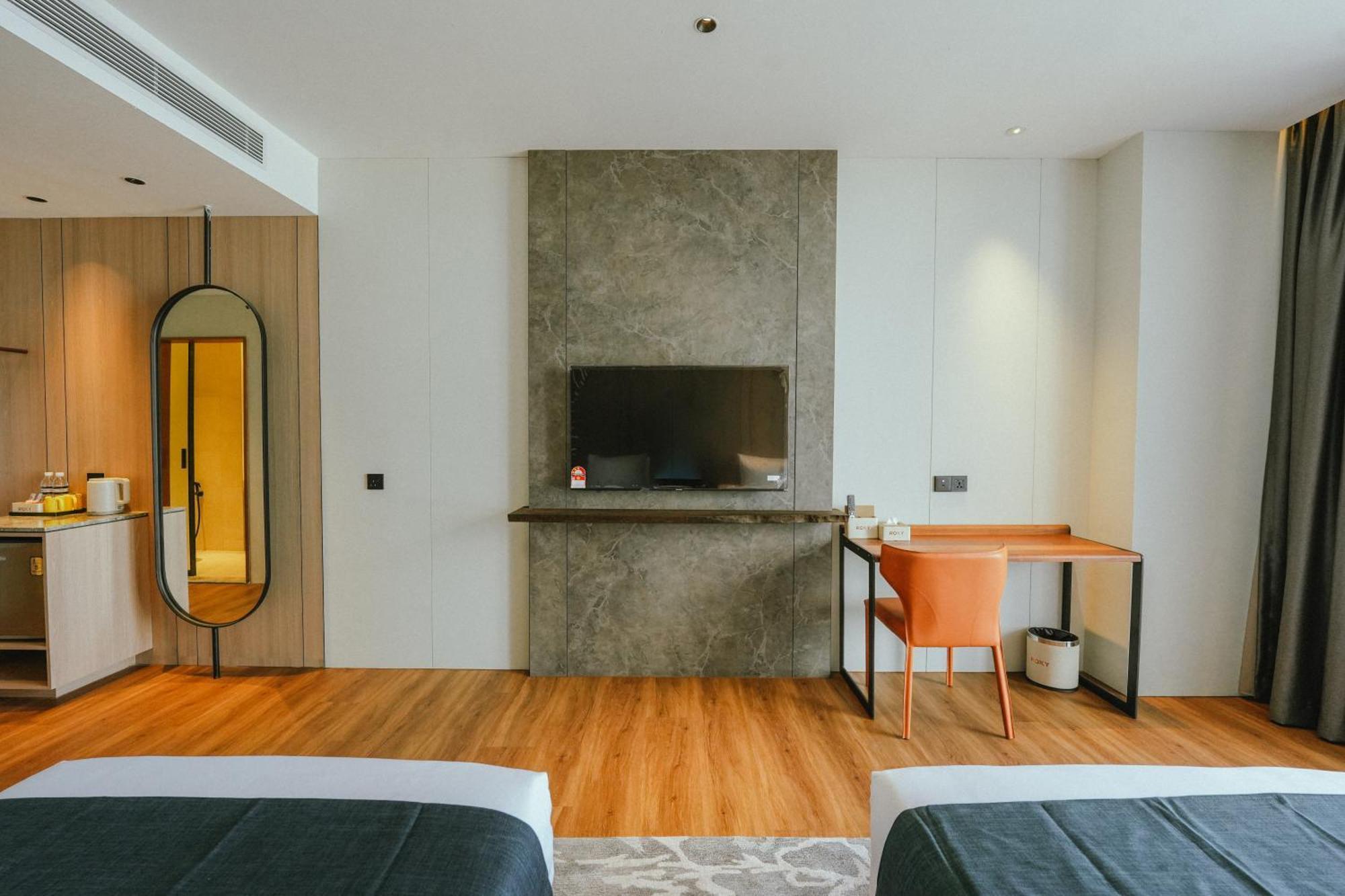Roxy Beach Resort Sematan 外观 照片